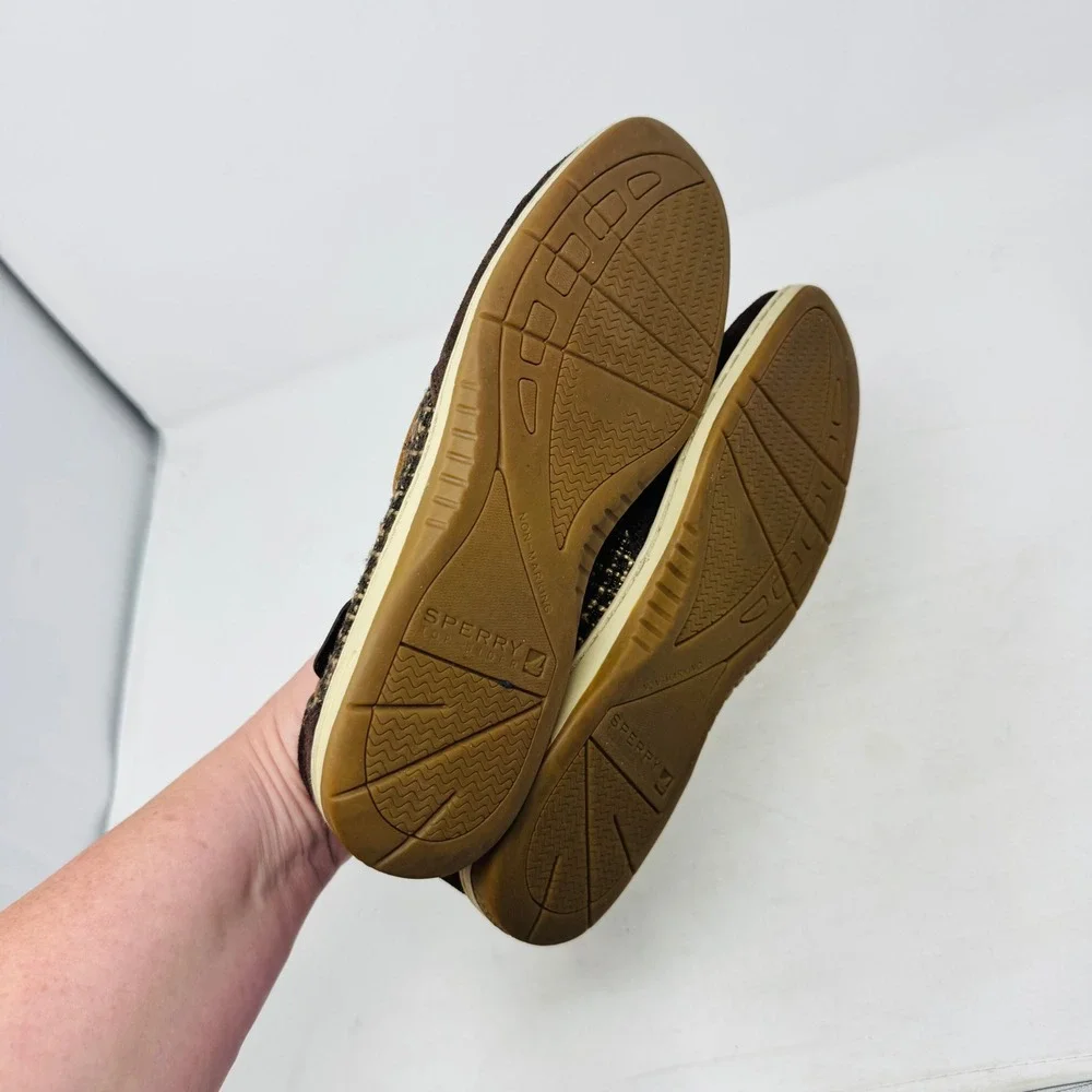 Sperry boat shoes